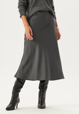 SELECTED - Lena High Waist Midi Skirt - Volcanic Ash - Kläder - - Bubbleroom