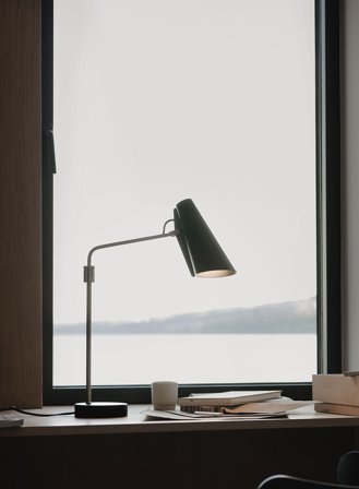 Birdy bordlampe swing H55 - sort/stål