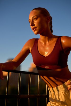 Essential Mid Support Sports Bra Dark Mahogany