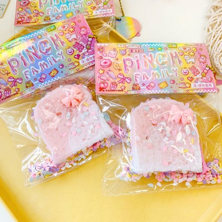 Sakura Toast Squeeze Decompression Toy Decompression Artifact