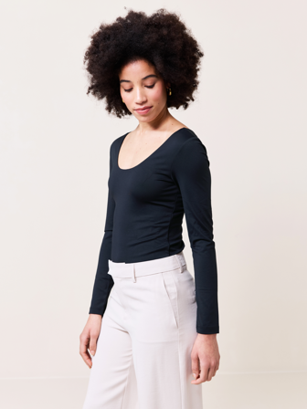 MATCH - Soho topp - Donna - Str. XL - Dame - Gensere & Cardigans - Svart - 92% Polyamide - Resirkulert, 8% Elastan