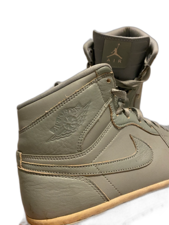 Nike jordan high retro