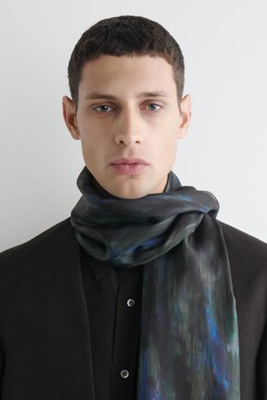COS Männer Paint Print Silk Scarf in Blau