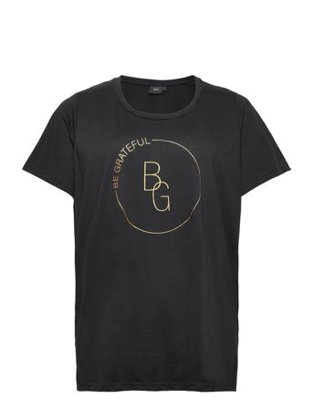 Vthea, S/S, Straight Tee T-shirts & Tops Short-sleeved Svart Zizzi