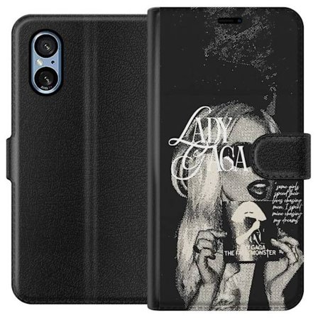 Yhteensopiva Lompakkokotelo Sony Xperia 5 V Lady Gaga mustavalkoinen retrojuliste aurinkolaseilla ja pop-taide-estetiikalla