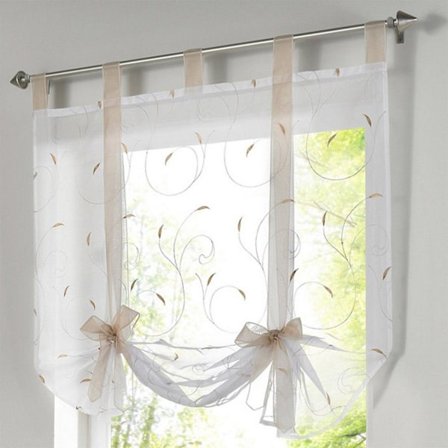 Hvidt broderi blomster romersk gardin