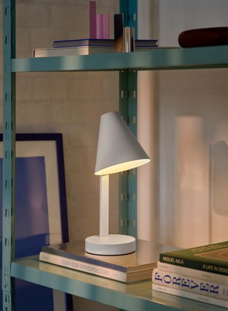 Wilmer bordlampe H33 - hvit