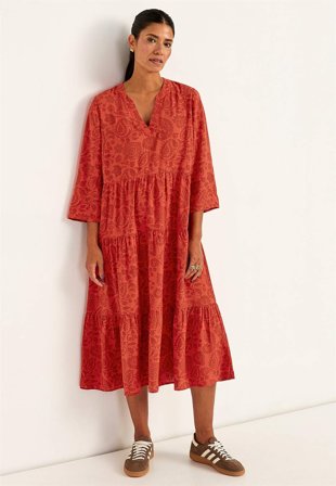 Cellbes of Sweden - Klänning med volanger - rost / mönstrad - för damer - 34/36