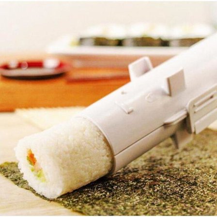 Sushilagingssett, alt i ett Sushi Bazooka Maker med bambus