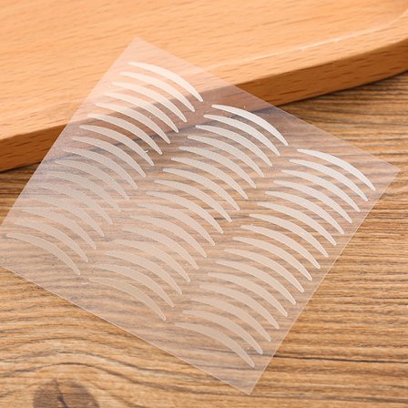 240 klistremerker (5 stk Y-gaffel + klips) brukes til å løfte øyelokkene