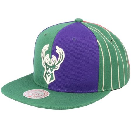 Mitchell & Ness - NBA Grön snapback Keps - Milwaukee Bucks What The Pinstripe Green/Purple Sanpback @ Hatstore