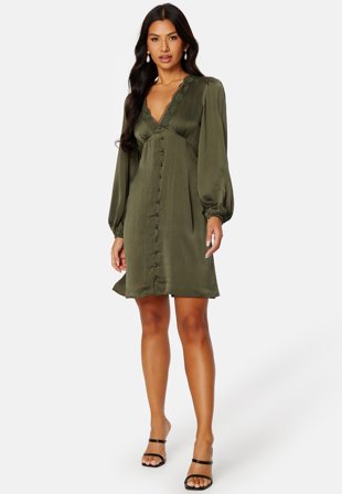 BUBBLEROOM Lucinda satin dress Dark green Klær