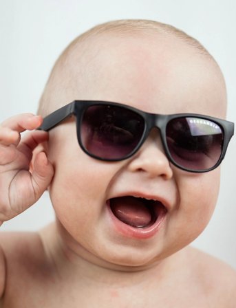 Geggamoja Baby Sunglass - Black - 0-10M