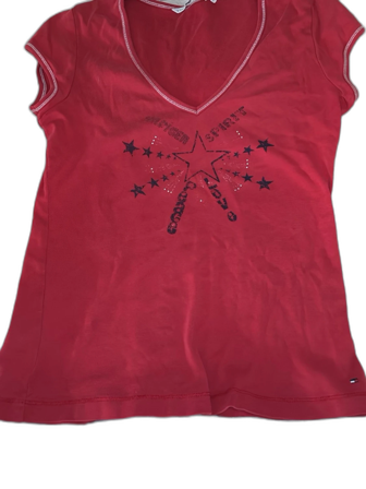 Röd Tommy Hilfiger t-shirt med stjärntryck