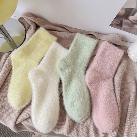 4 par Fluffy Sokker, Dameplyssokker for Komfort og Varme, Plyssokker til Sød Vintergave og Julegave