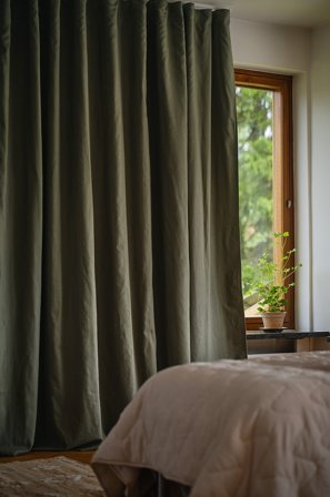 Jotex - Mørkleggingsgardin Lin 1-lengde Ekstra Bred Olivengrønn - MELANIE - Kjøp Lingardiner hos Jotex