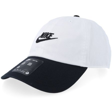 Nike - Vit unconstructed Keps - Club Futura Washed White/Black/Black Dad Cap @ Hatstore