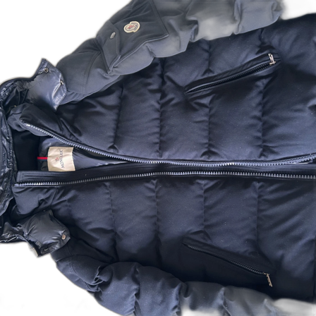 Marinblå montgenevre från Moncler