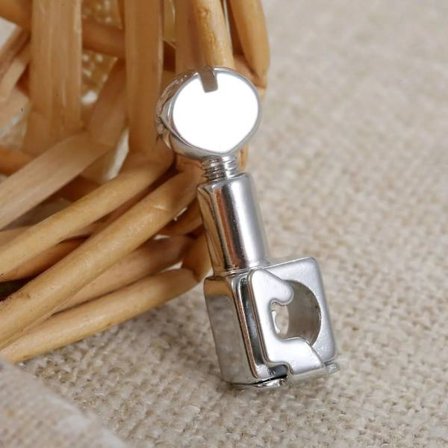 Neulanpidike ruuvilla Singer-ompelukoneille 1105 1107 1116 1120 1130 1408 Prelude 1408 Promise 1409 Promise Ta11034000