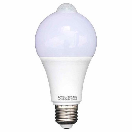 Nattlys med skumringssensor, Smart LED-lyspære med menneskesensorteknologi, energibesparende LED med automatisk bryterfunksjonalitet, bevegelse