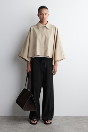 COS Krótki Trencz À La Peleryna in Beżowy