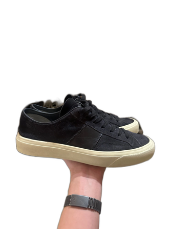 Svarta Tom Ford sneakers i mocka