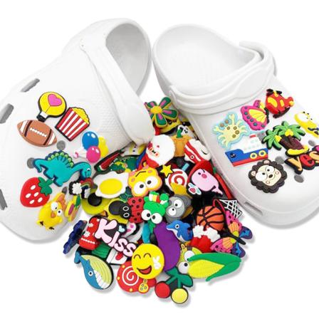 100 stk. skosmykker, skosmykker til skodekoration, Crocs skosmykker, fødselsdagsfestgave