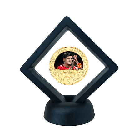 Valioliigan jalkapallotähtien ja seurojen muistokolikot, keräilyesineet, lahjat jalkapallofaneille Mbappe, Messi, Harland kehyksellä with frame 
