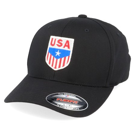 Iconic - Schwarz Flexfit Cap - USA Badge Black Flexfit @ Hatstore
