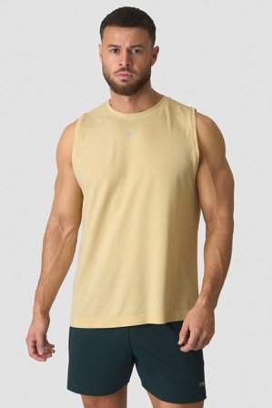 ICANIWILL - Stride Sleeveless Tee Hay Yellow - Heren - sportkleding van ICIW