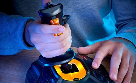 Thrustmaster T.16000M FCS joystick