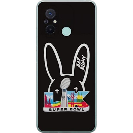 Kompatibel Mobilcover til Xiaomi Redmi 12C Bad Bunny portræt med åben skjorte, tatoveringer og krøllet hår i stilfuld modefotografering