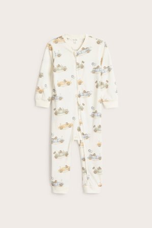 Newbie | Nalle- ja autokuvioinen pyjama | Luonnonvalkoinen