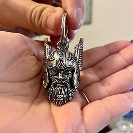 Odinin viikinkijumalan vartija, onnenamuletti, moottoripyöräilijän lahja, ajaa pois pahaa onnea, Odinin viikinkijumalan Bravo-kello, gremlinin vartija