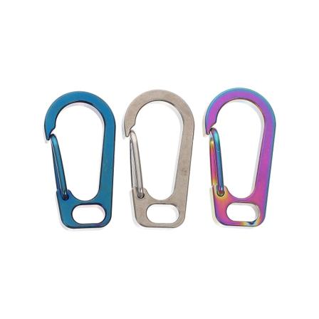 3st titanlegering säkerhetsspänne hängande nyckelring Krok utomhus vandring karbinhake Assorted Color 3X1.5X0.7CM