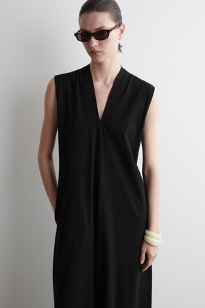 COS Women's Tuta In Jersey Con Scollo A V in Nero
