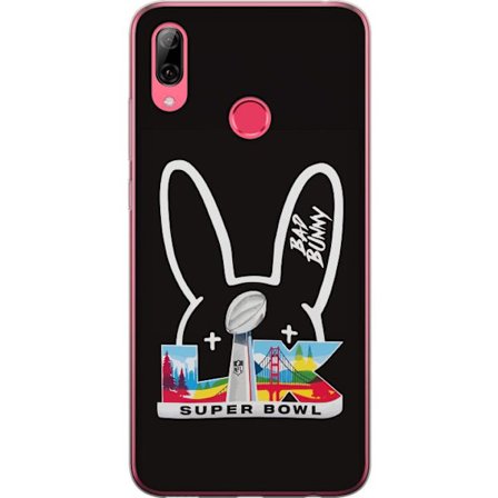 Kompatibel Mobilcover til Huawei Y7 (2019) Bad Bunny portræt med åben skjorte, tatoveringer og krøllet hår i stilfuld modefotografering