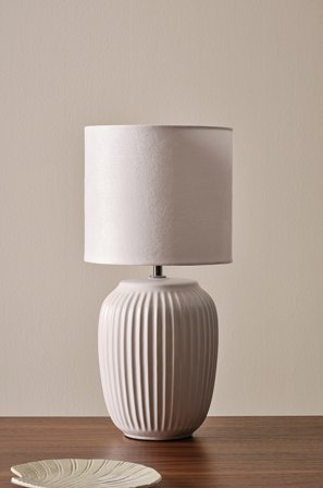 Jotex - KARLSSON bordlampe Hvit - Kjøp Bordlamper hos Jotex