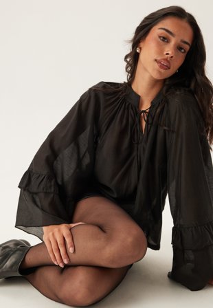 VERO MODA - Vmjenna 7/8 Frill Top - Black - Kläder - - Bubbleroom