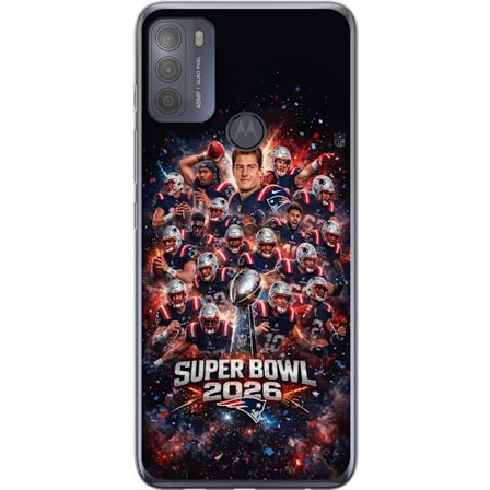 Kompatibelt Mobildeksel til Motorola Moto G50 Super Bowl 2026 plakat med New England Patriots og NFL-trofe i eksplosiv sportsdesign