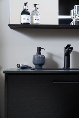 Gustavsberg Artic Allaskaappi musta, 60 cm, ilman pesuallasta, Kylpyhuone