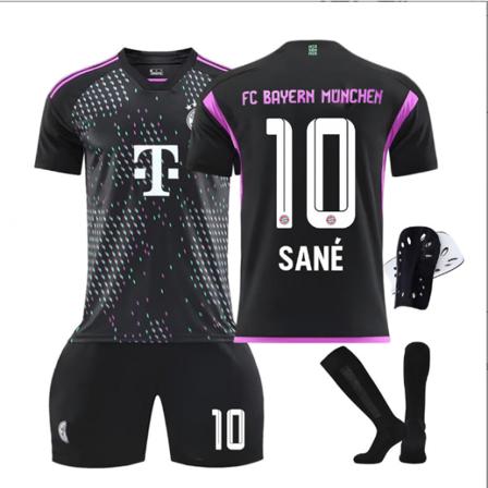 23/24 kauden Bayernin vieraspelipaita setti sukkien ja suojavarusteiden kanssa No.10 SANE XL