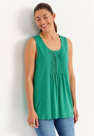 Cellbes of Sweden - Singlet med dekorativ fold i grønn for damer i størrelse 54/56