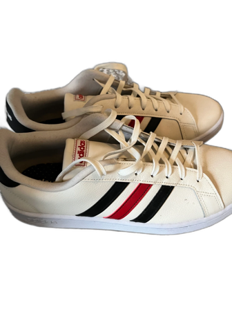 Adidas skor