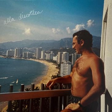 Outside 301 + alla discoteca NEIGHBOURLY