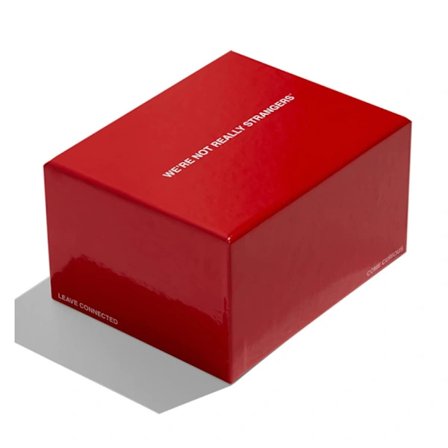 We Are Not Strangers Kortspill - Interaktivt kortspill for voksne og isbryter for par Basic Edition