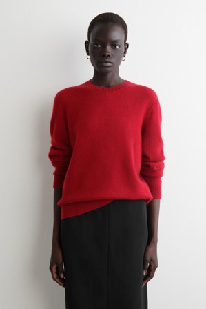 COS Women's Cashmere Crew Neck Jumper in Red