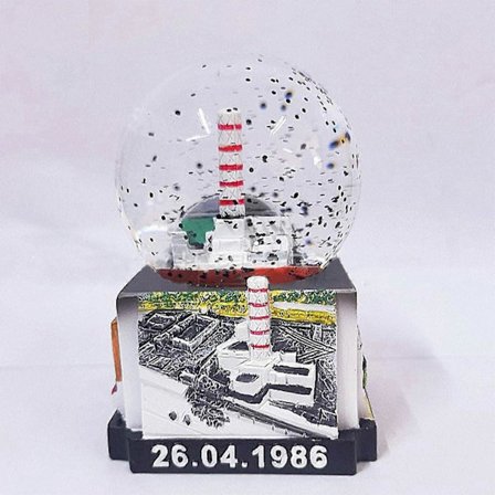Chernobyl Snebold Model med Lys, Ukrainsk Atomkraftværkstragedie i Pripyat Sorte Snebolde Kunst Souvenir
