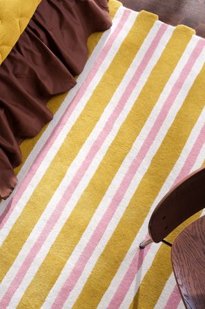 Jotex - Ullteppe Ull/Ull Olivgrønn/naturhvit/rosa HILLE - Kjøp Ulltepper hos Jotex