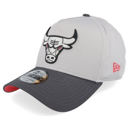 New Era - NBA Grå flexfit Kasket - Hatstore Exclusive x Chicago Bulls NBA 39THIRTY A-Frame Grey/Dark Grey/Red Flexfit @ Hatstore